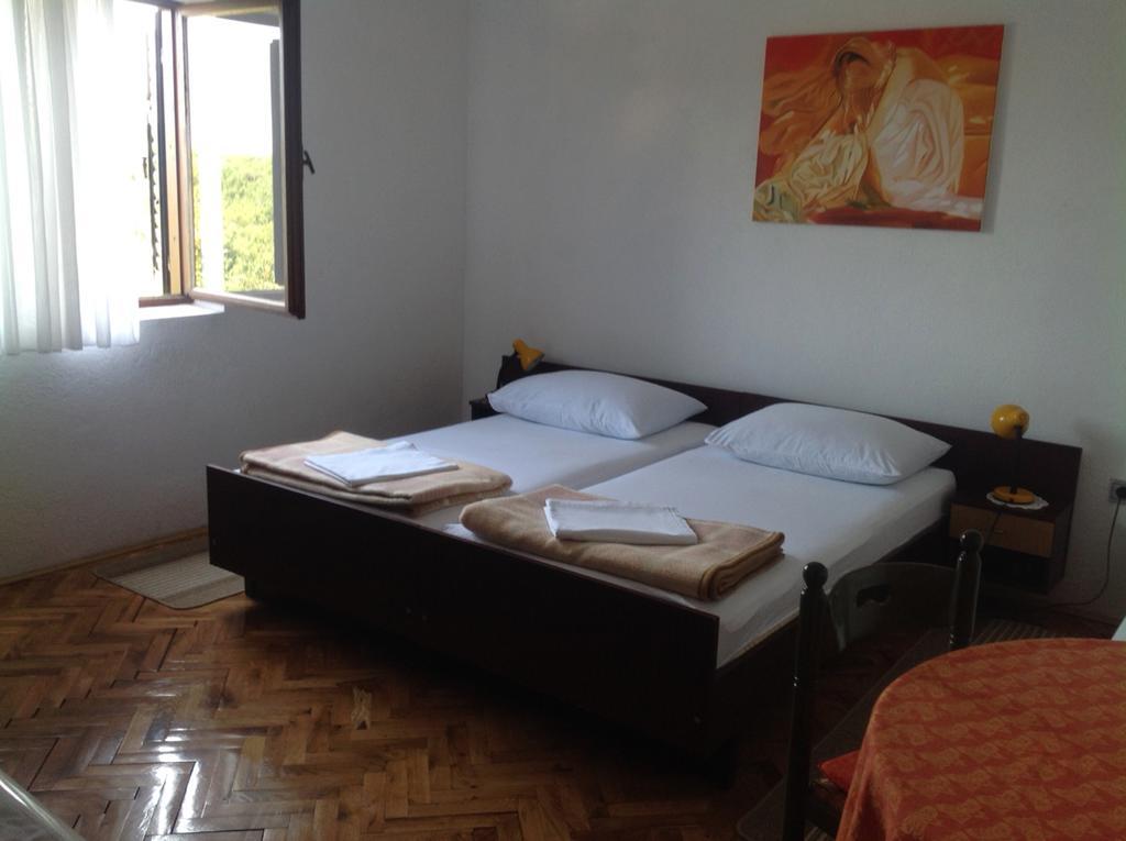 Apartments Radulovic Biograd Na Moru Rom bilde